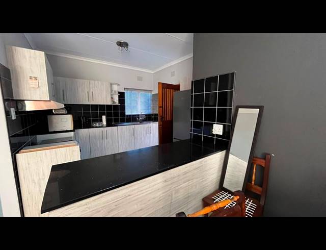 2 BEDROOM TOWNHOUSE FOR SALE IN EMPANGENI CENTRAL
